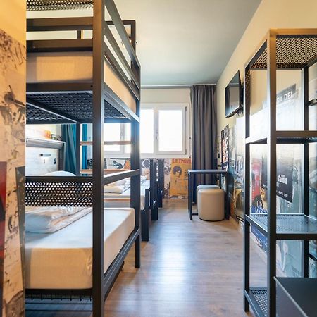 A&O Hostel Firenze Campo Di Marte Экстерьер фото