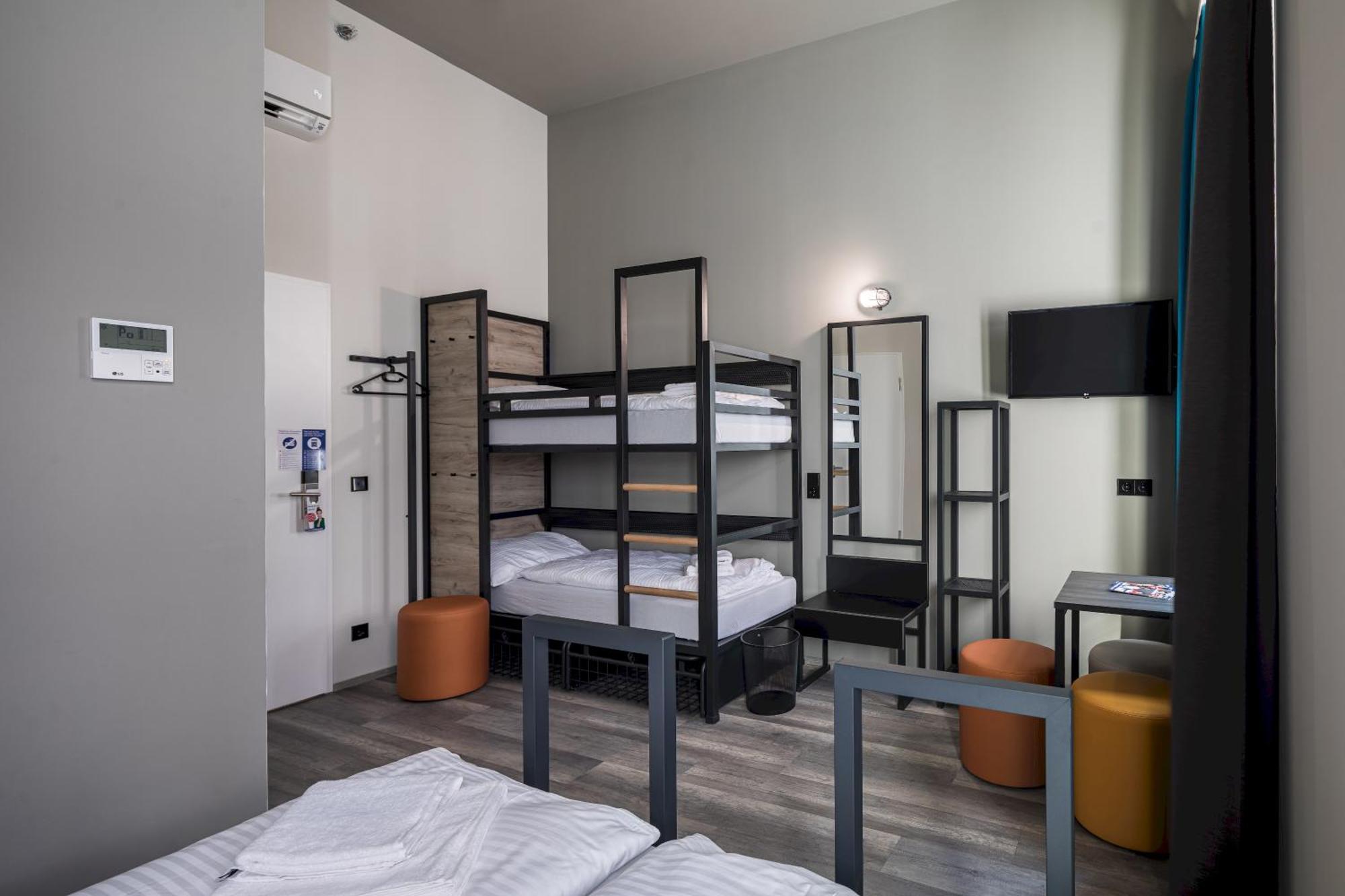 A&O Hostel Firenze Campo Di Marte Экстерьер фото