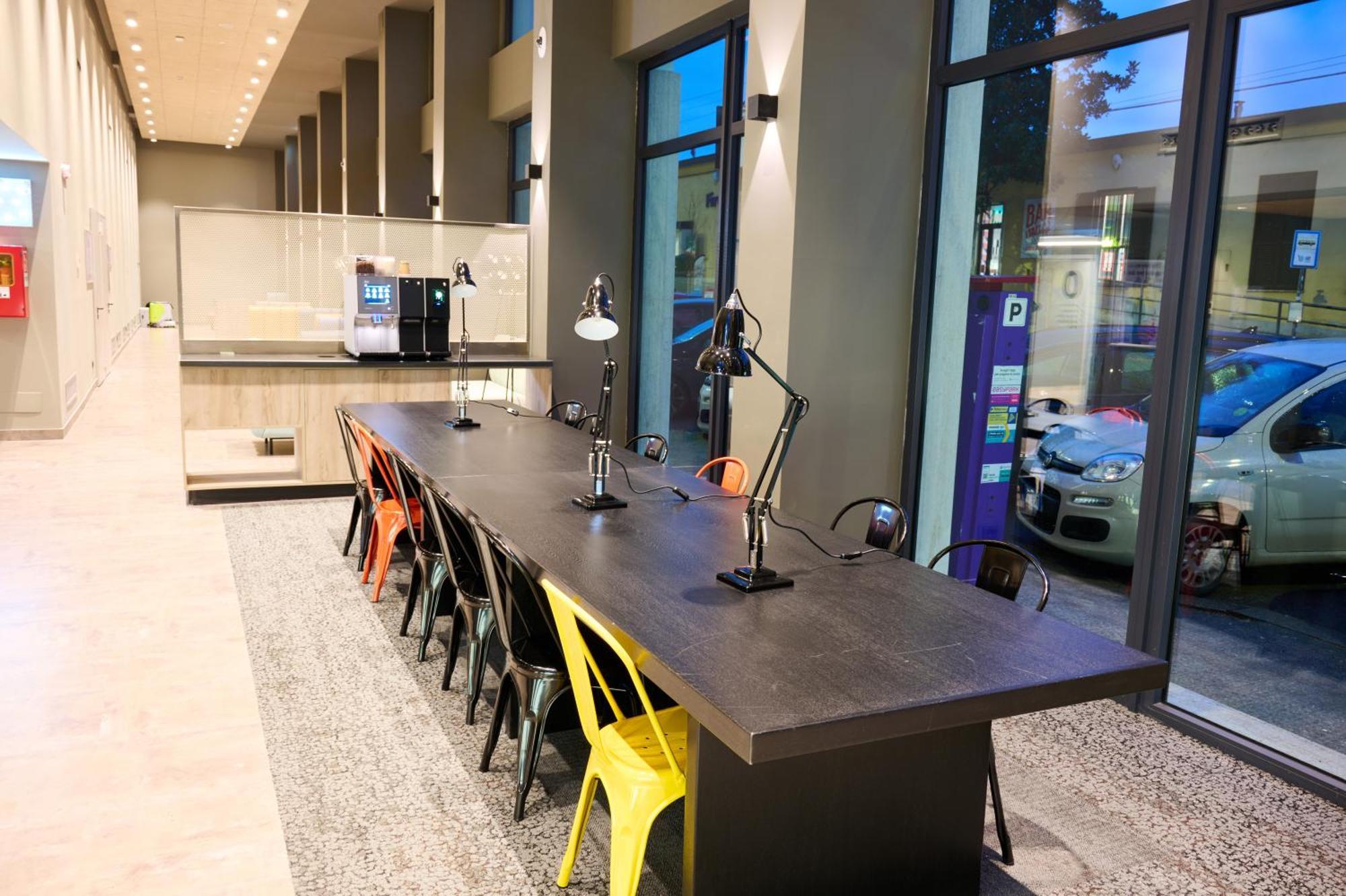 A&O Hostel Firenze Campo Di Marte Экстерьер фото