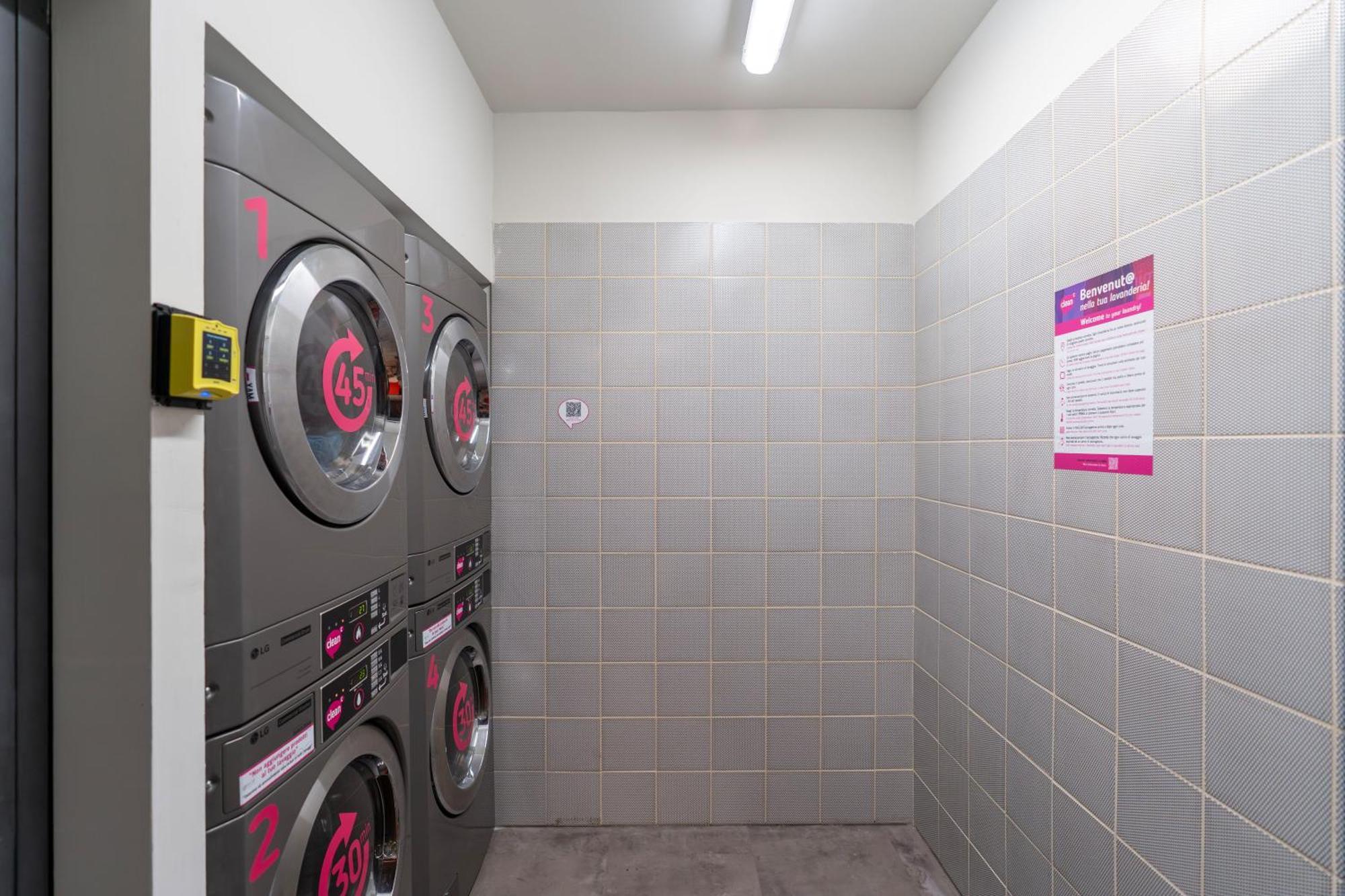 A&O Hostel Firenze Campo Di Marte Экстерьер фото